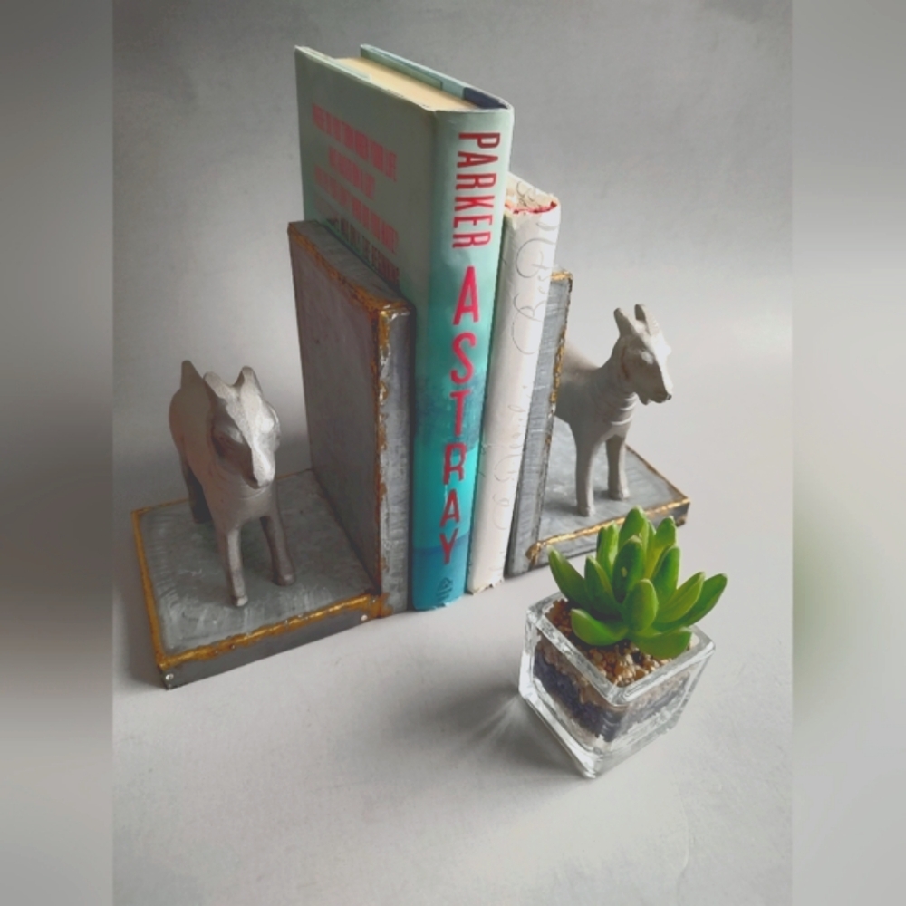 Heart & Hand With Magnolia Goat Bookends Galvanized Metal Brand New
